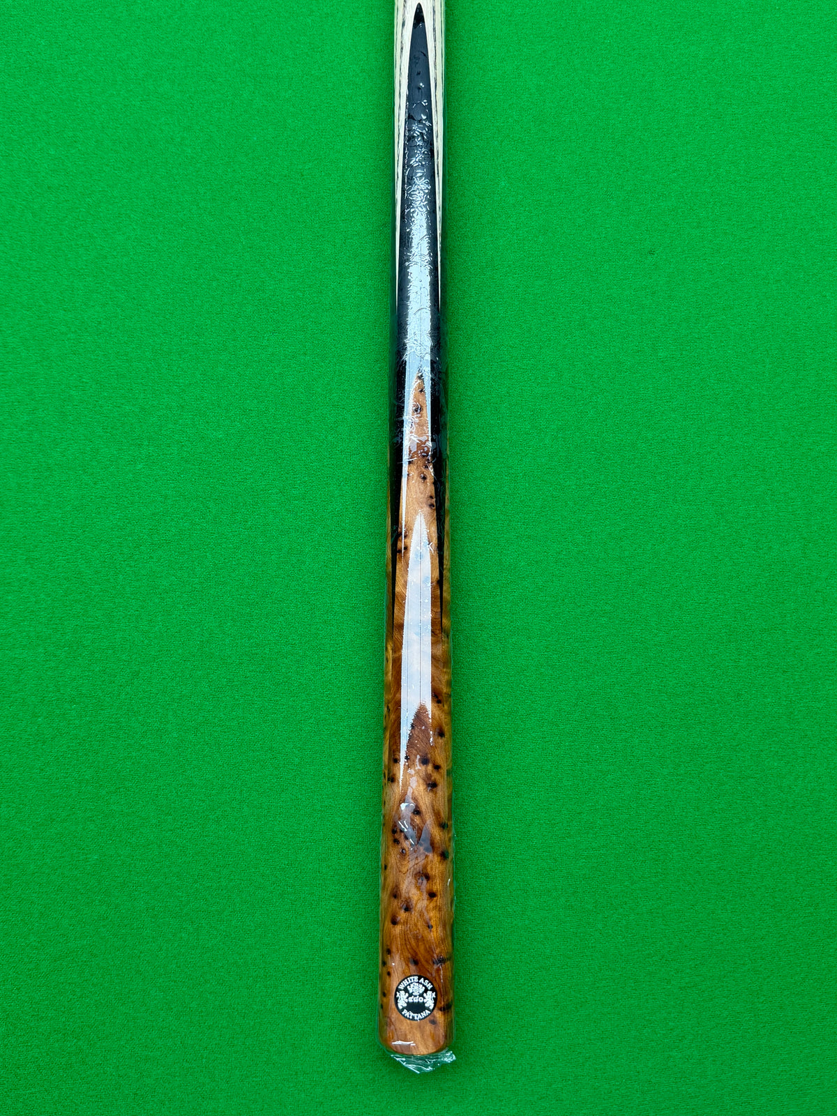 Pattana 球桿金鐘柏插花及桿尾細節