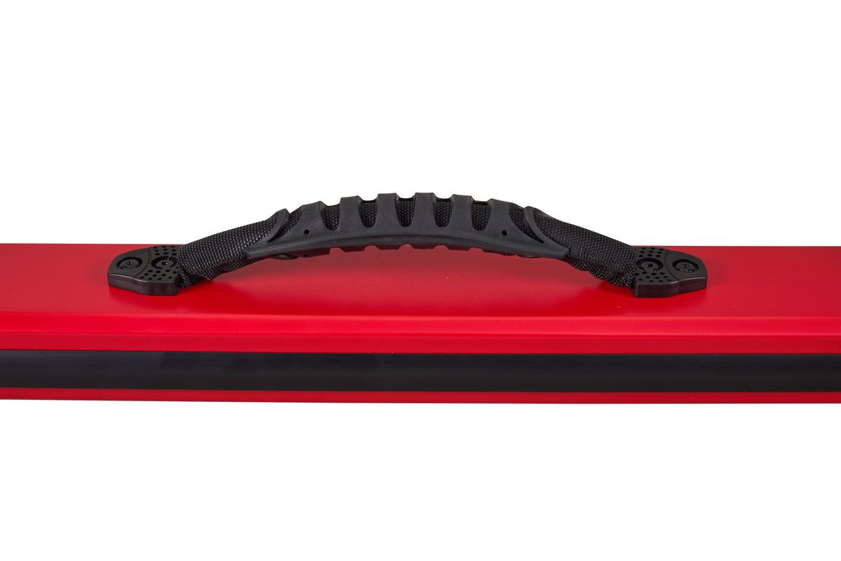 Lion carbon fibre gloss cue case, handle detail