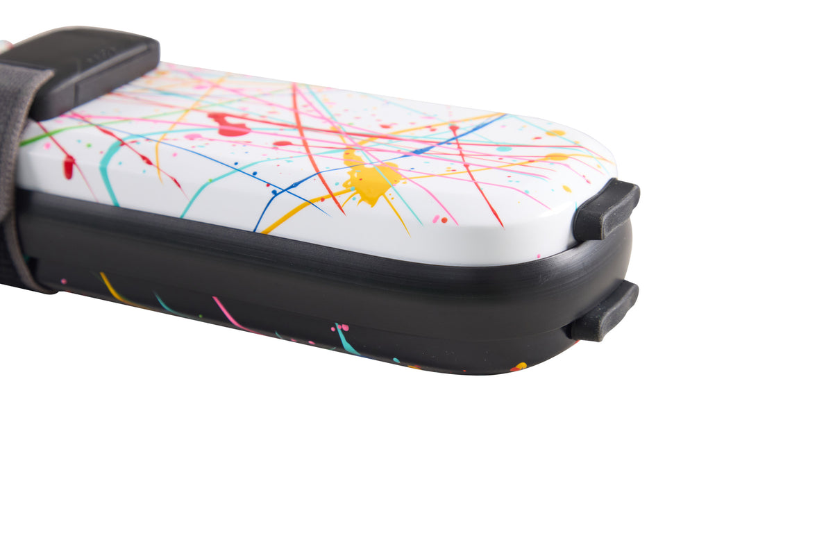 Lion carbon fibre black-and-white graffiti cue case, end detail