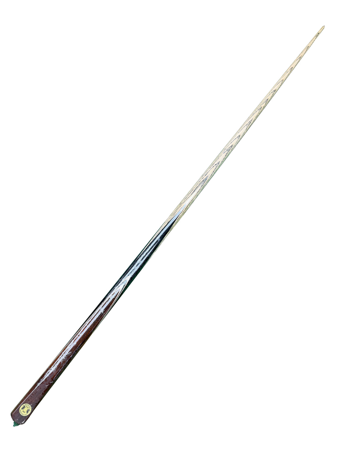 Pattana 3A No. 640 Snooker Cue - full cue on a white background